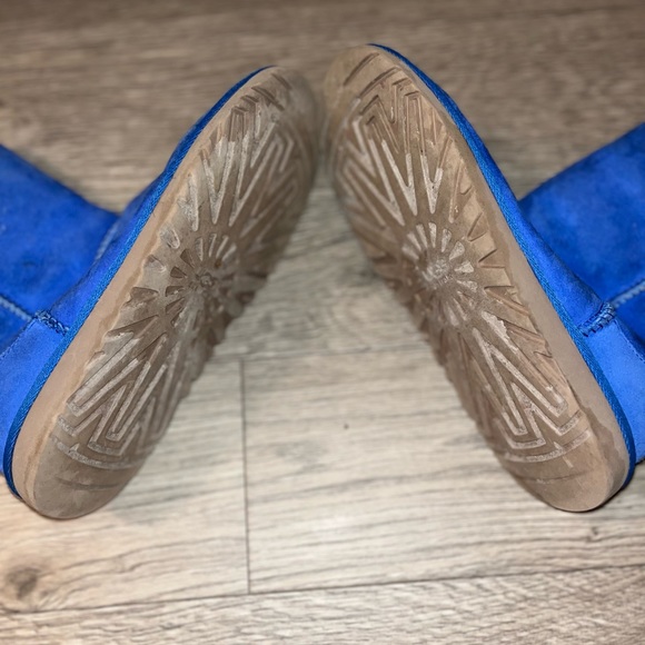 Blue UGGS - Picture 4 of 4